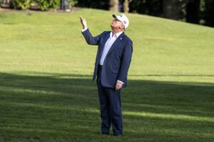 Los ministros de Comercio de la UE examinan mañana el pulso arancelario de Trump tras el último ultimátum | europapress.es