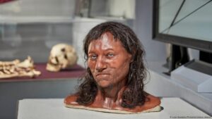 Los primeros europeos tenían la piel y el pelo oscuros – DW – 01/07/2025