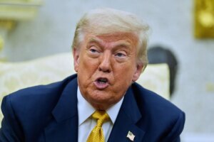Los problemas de salud de Trump y las explicaciones de la Casa Blanca disparan los rumores
