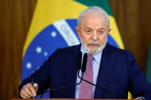 Lula alerta a Trump que la imposición de aranceles le traerá "consecuencias" a EE. UU. - AlbertoNews