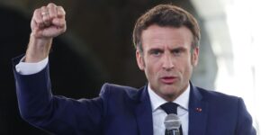 Macron hace un gesto a Le Pen y reduce la aportación de Francia al presupuesto europeo