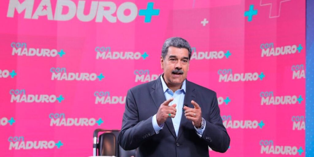Maduro anuncia creación de plataforma de mensajería para desplazar WhatsApp y Telegram
