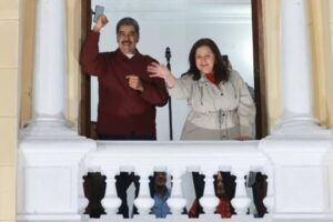 Maduro asegura que el oficialismo ganó 285 alcaldías y la oposición se adjudicó 50