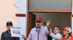 Maduro da mensaje a los 50 alcaldes de oposición electos