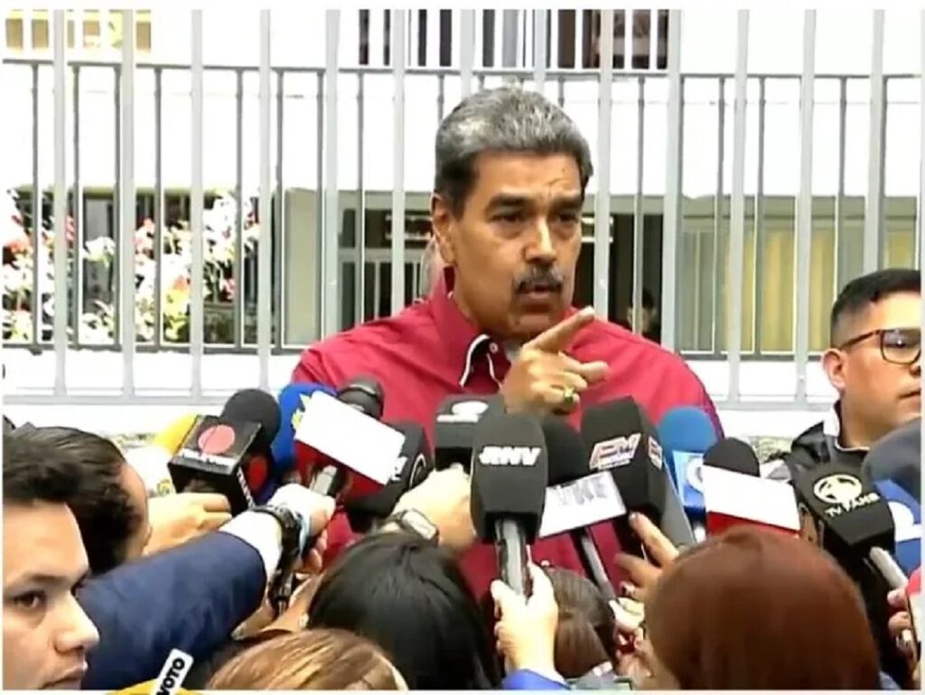 Maduro dijo que Bukele intentó impedir salida de migrantes