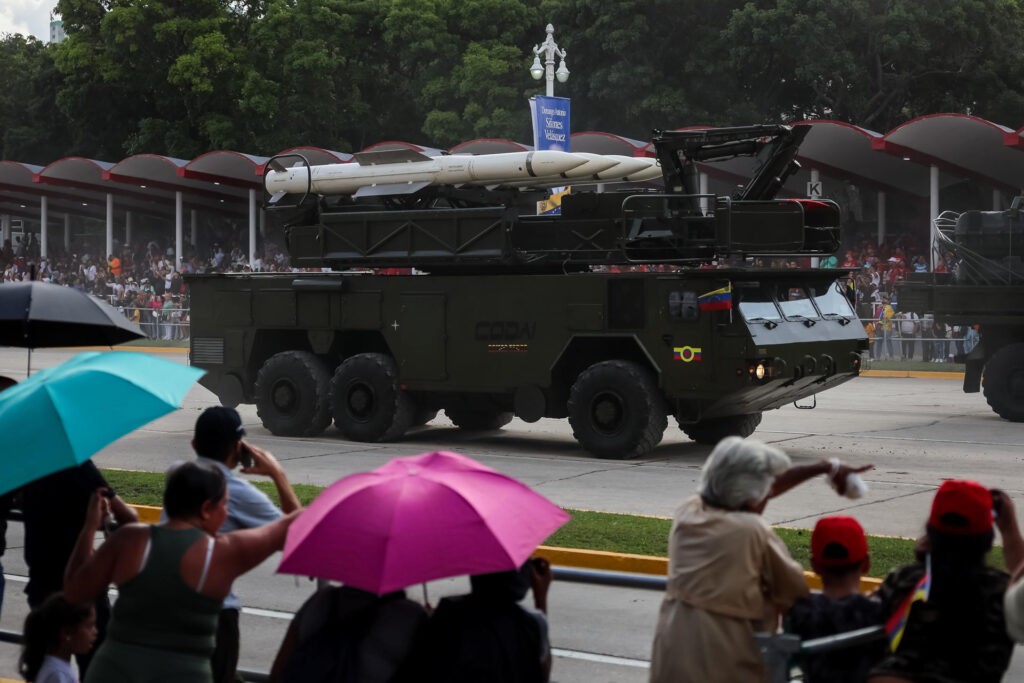Maduro ordenó desarrollar más sistemas de misiles y antimisiles en Venezuela