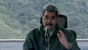 Maduro quiere ayudar a Texas, sin haber resuelto el desastre de las lluvias en Venezuela
