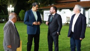Maduro recibe a una delegación de Colombia con miras a fortalecer la cooperación bilateral - AlbertoNews