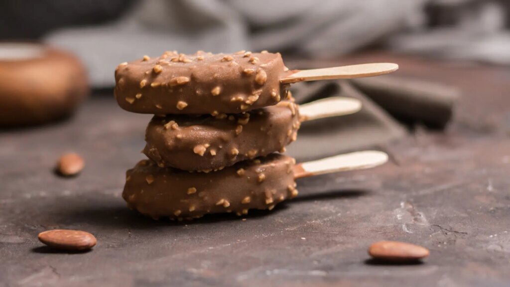Magnum helado de frambuesa y albaricoque con chocolate crujiente