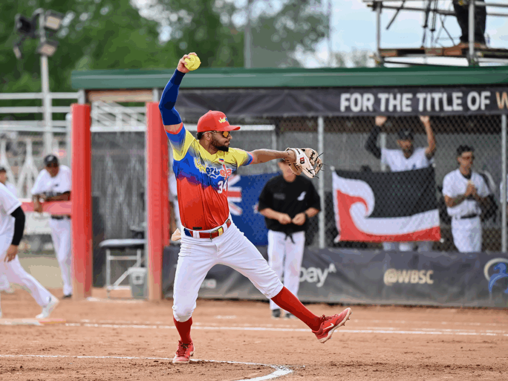 Maiker Pimentel coronó histórica faena con MVP mundial