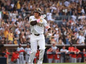 Manny Machado celebró su hit número 2.000