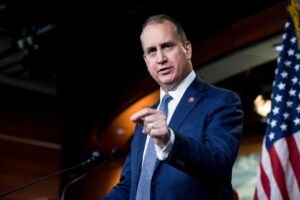 Mario Díaz-Balart: “Maduro robó unas elecciones y sigue usando su cártel narcoterrorista contra EEUU” – AlbertoNews
