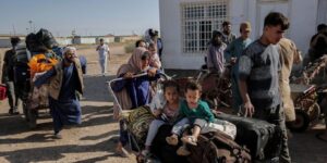 Más de 800.000 afganos, expulsados de Irán en los últimos tres meses