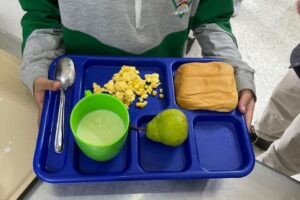 Más de 85 millones de niños se benefician con los almuerzos escolares en América Latina