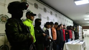 Masiva captura de miembros de una banda de Itagüí que generaba ingresos mensuales de más de $200 millones a través de la venta de estupefacientes