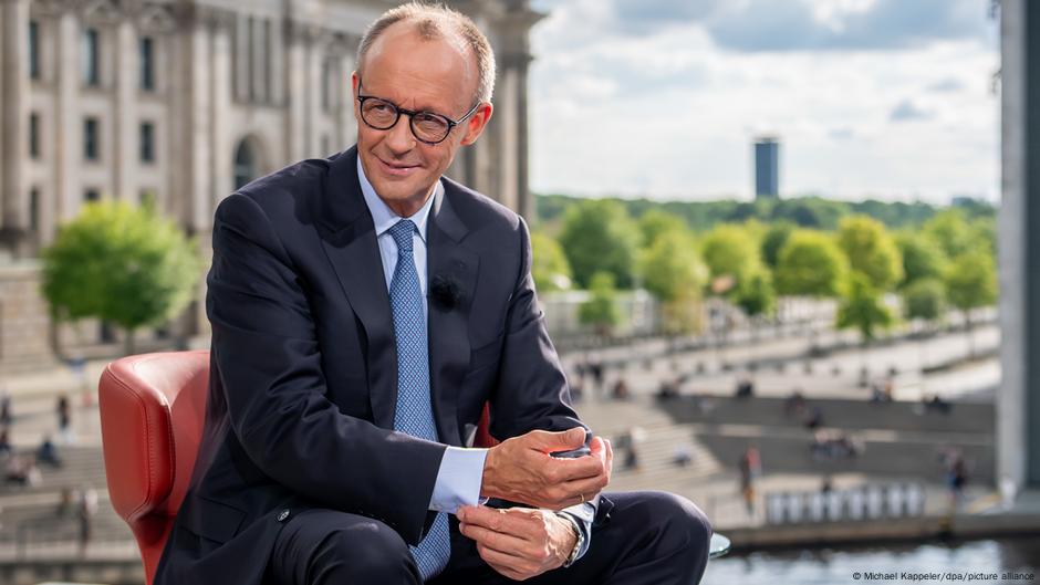 Merz teme que aranceles de EE.UU. golpeen economía alemana – DW – 13/07/2025