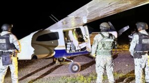 México rectificó y desvinculó a El Salvador del caso de una aeronave interceptada con cocaína