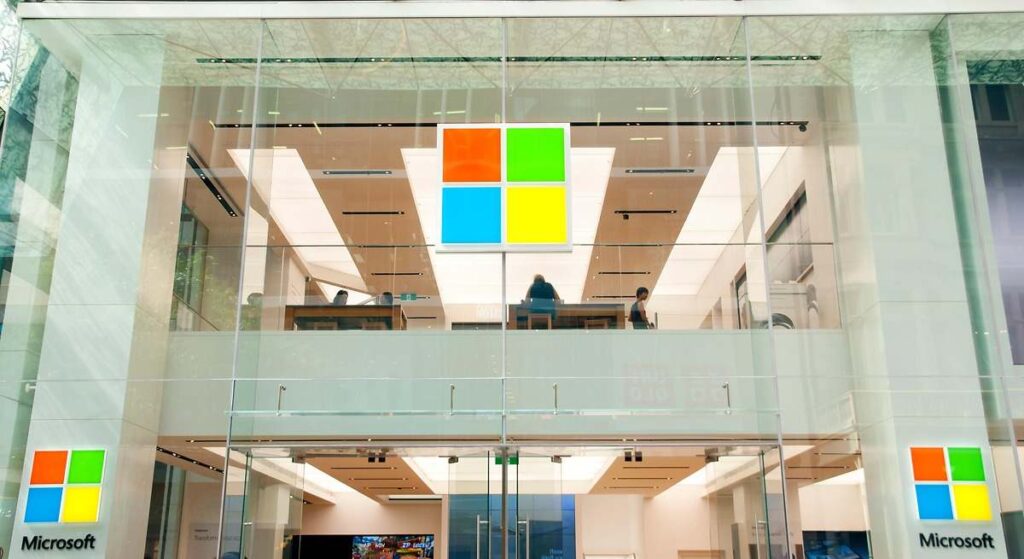 Microsoft abrillanta su corona en la nube y aumenta un 15% sus beneficios