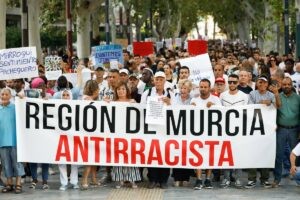 Miles de personas se manifiestan en Murcia para dejar claro que «la Región no es racista» y abogan por la convivencia | europapress.es