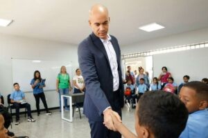 Ministerio de Educación exige cumplir Calendario Escolar