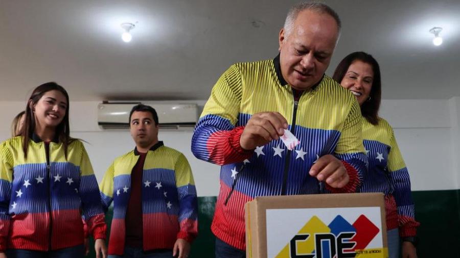 Ministro Cabello: La jornada marcha en absoluta calma