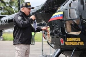 Ministro Cabello entrega bienes incautados por corrupción a organismos públicos