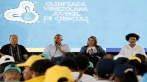 Ministro Rodríguez exhorta a construir una revolución científica en la educación