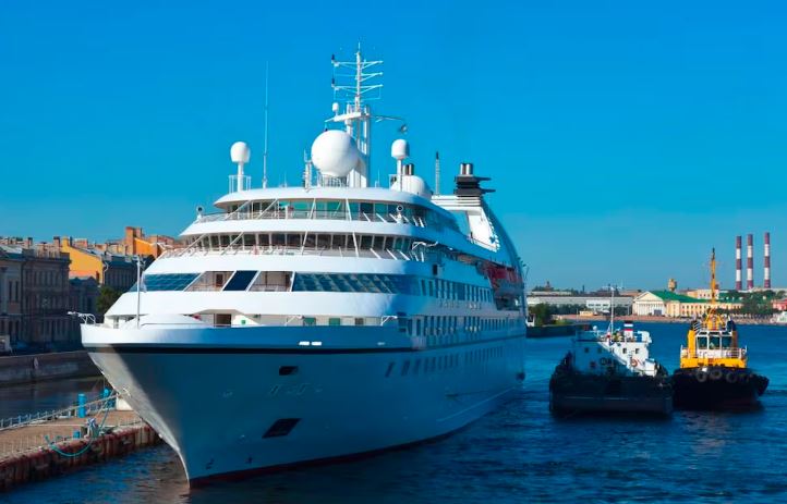 Mujer se enfrenta a una gran deuda tras enfermarse en un crucero: este fue su error que le salió caro