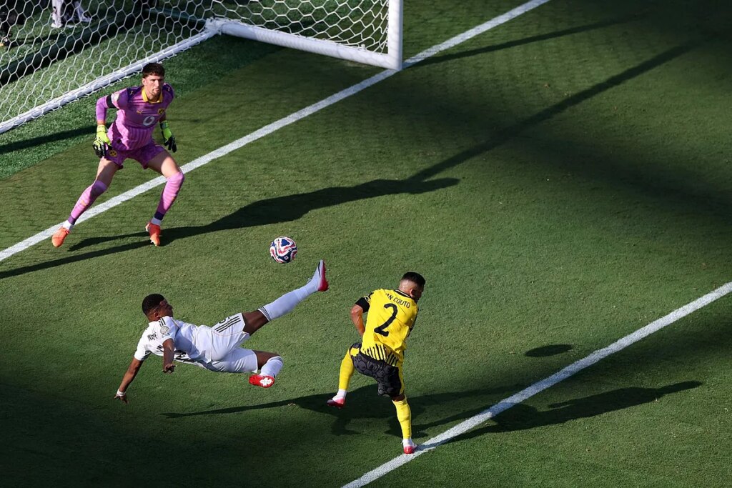 Mundial de clubes: El Madrid pasa del rodillo al susto contra el Dortmund para desafiar en semifinales al PSG