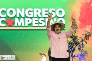 Nicolás Maduro advierte a Bukele por «torturas» a migrantes: «Va a haber justicia»