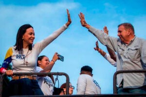 PUD reitera su compromiso con «una salida real» al cumplirse un año de las presidenciales