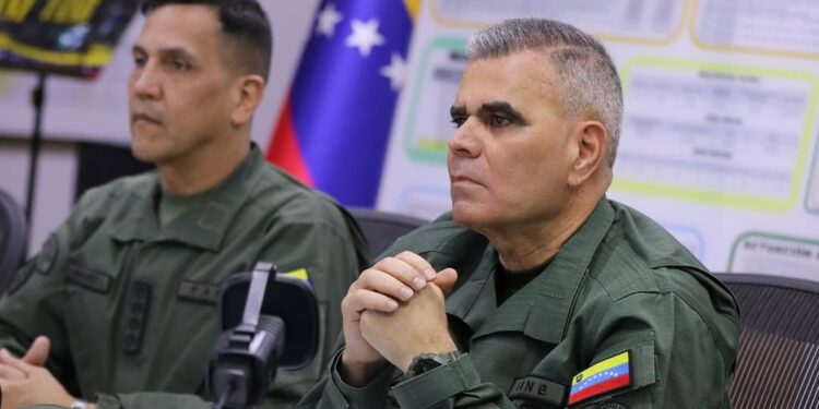 Padrino López carga contra Marco Rubio tras decir que Maduro no es el presidente de Venezuela
