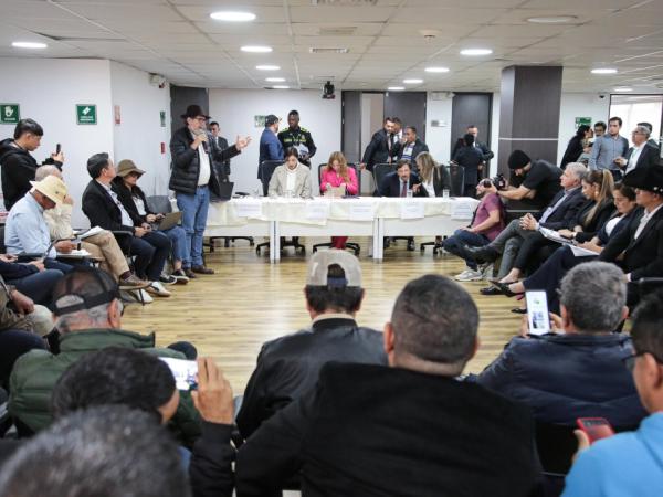 Paro arrocero: se levantan bloqueos tras inicio de negociaciones entre Gobierno y campesinos | Regiones | Economía