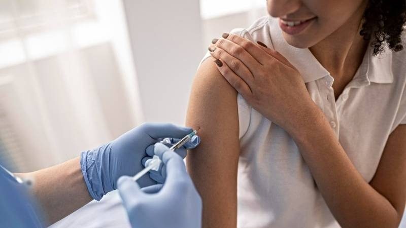 Perú supera el 95% de cobertura de vacunación contra el virus del papiloma humano - AlbertoNews