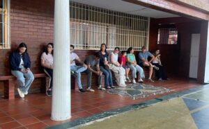 Pocos electores en Lechería se acercaron a los centros para sumarse a la farsa electoral del #27Jul (FOTOS)