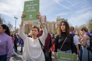 Proteger derechos de las mujeres es esencial en momentos de retroceso, afirma la ONU