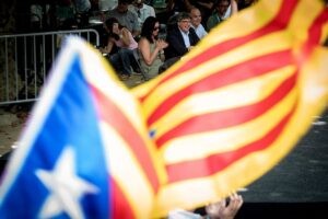 Puigdemont insta a no dar por supuesto el voto de Junts y a rehuir extremos y populismos
