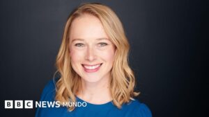 Qué aprendió la periodista que diseñó un experimento para cambiar su personalidad y ser más feliz