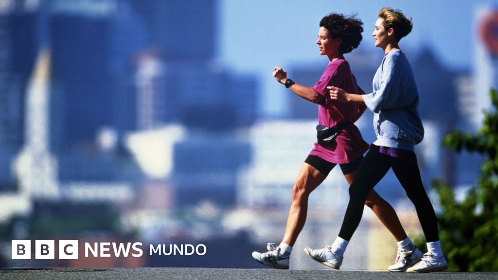 Qué es la caminata japonesa que se ha popularizado en las redes sociales y qué tan beneficiosa es realmente para la salud