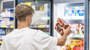 Quién fabrica los helados de marca blanca de Mercadona, Lidl y Carrefour que causan furor cada verano