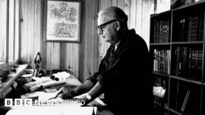 Quién fue Carlos Raúl Villanueva, el arquitecto venezolano al que el artista estadounidense Alexander Calder apodó "el diablo"