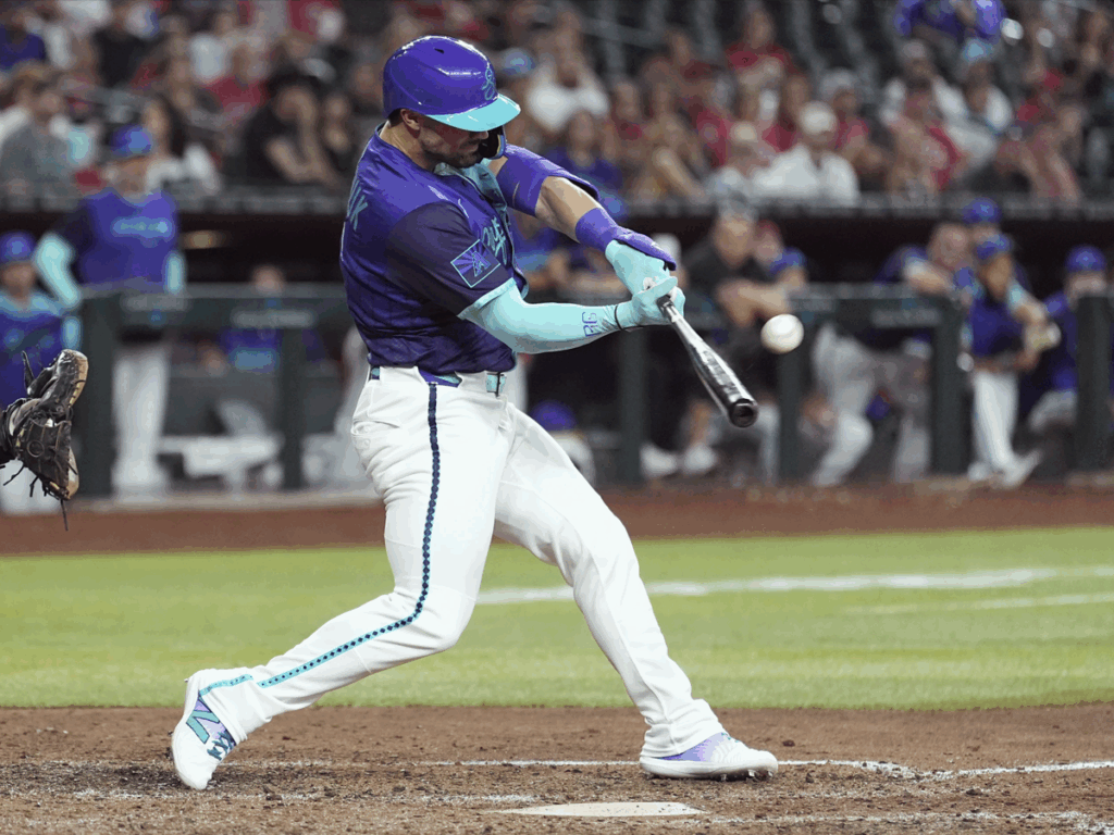 Reales suman a Randal Grichuk en canje con Dbacks
