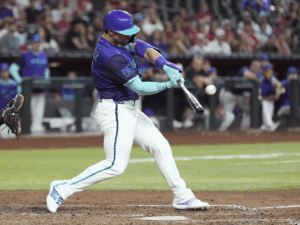 Reales suman a Randal Grichuk en canje con Dbacks