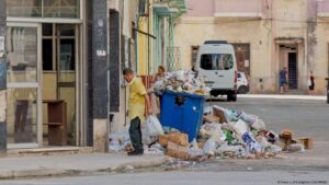Renuncia ministra negó existencia de mendigos en Cuba – DW – 16/07/2025