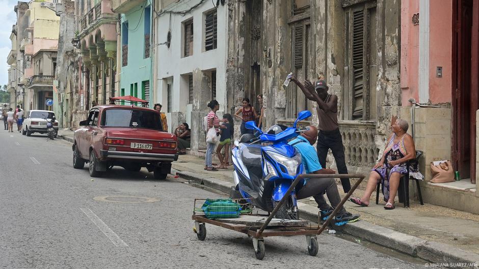 Renuncia ministra que negó existencia de mendigos en Cuba – DW – 16/07/2025