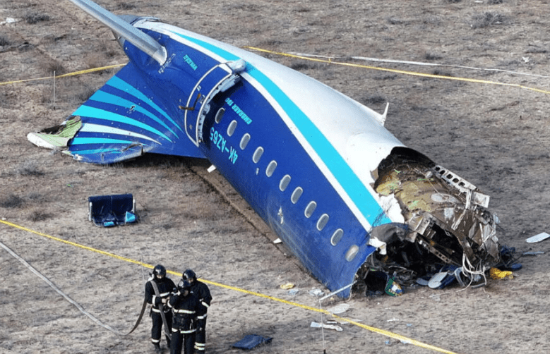Rusia da por muertos a ocupantes de avión An-24