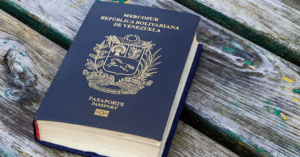 SAIME estrena pasaporte XXL para que quepan todas las visas – El Chigüire Bipolar