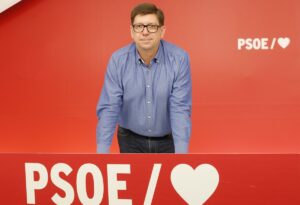 Salazar renuncia a la Ejecutiva del PSOE y a su cargo en Moncloa tras ser acusado de acosar a mujeres