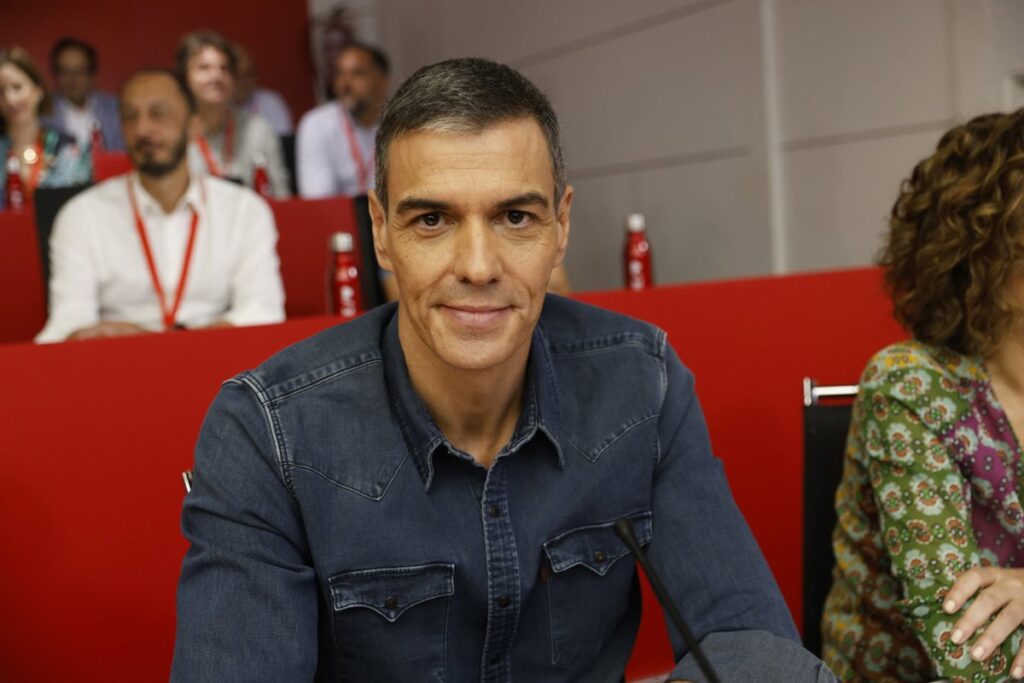 Sánchez dice que confió en Cerdán y Ábalos y fue traicionado pero confirma que seguirá al frente por "responsabilidad"