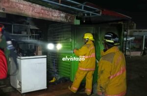 Se incendió un local de comida en el Mercado Municipal de Puerto La Cruz